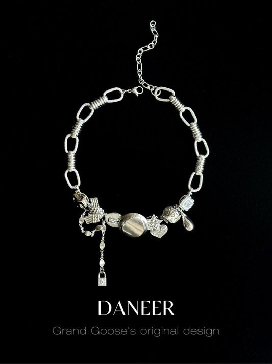 [Heavy Metal] A niche metal handmade necklace