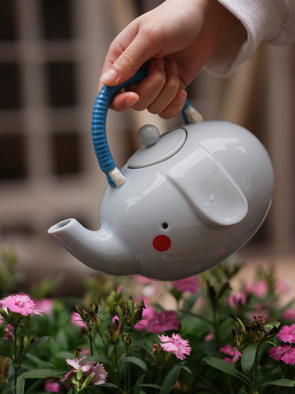 Elephant-shaped Ceramic Teapot
