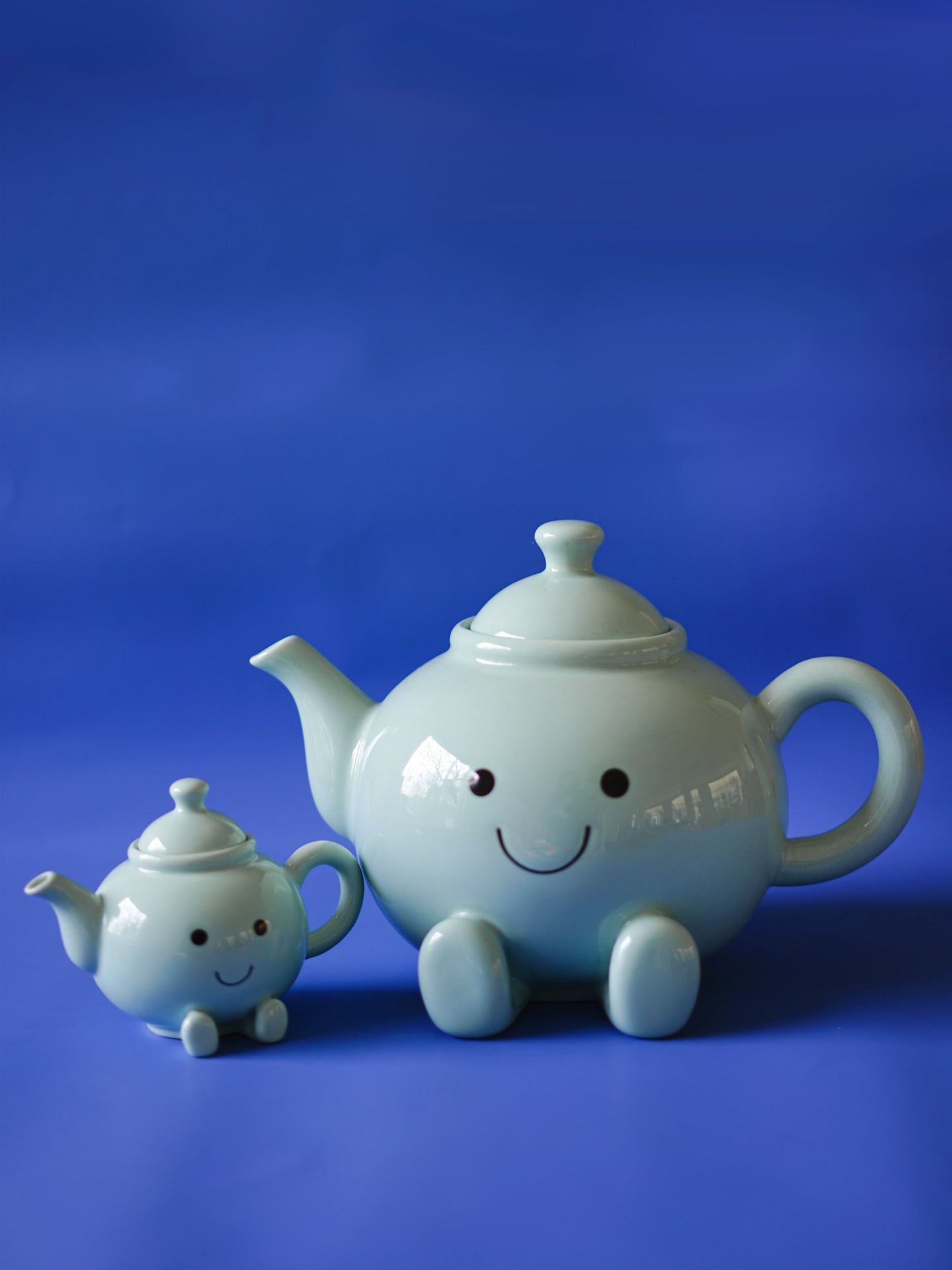 Seated Teapot