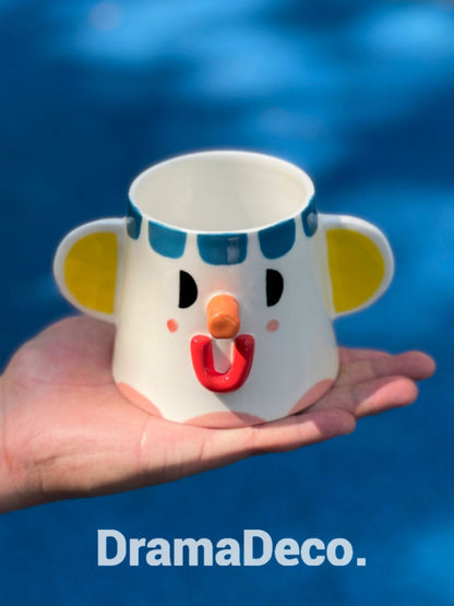 Cross-Armed Water Kettle